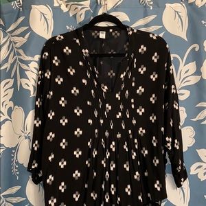 Very cute , sz lg  Old Navy blouse